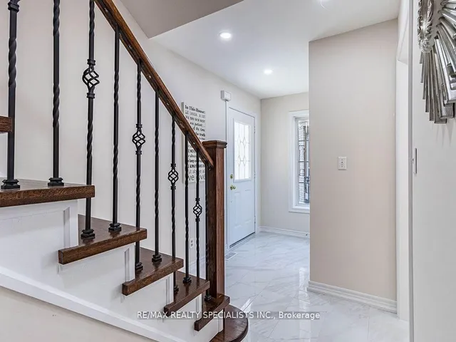 Additional image 27 of 140 Pressed Brick Dr