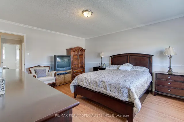 Additional image 29 of 98 Tulip Dr