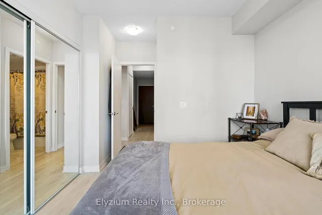 Additional image 15 of 2221 Yonge St Unit 3202