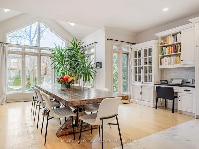 Additional image 19 of 55 Viewmount Ave