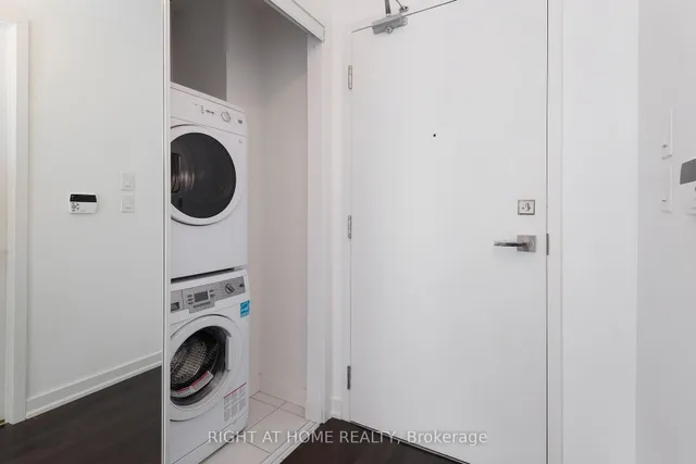 Additional image 17 of 12 York St Unit 4906