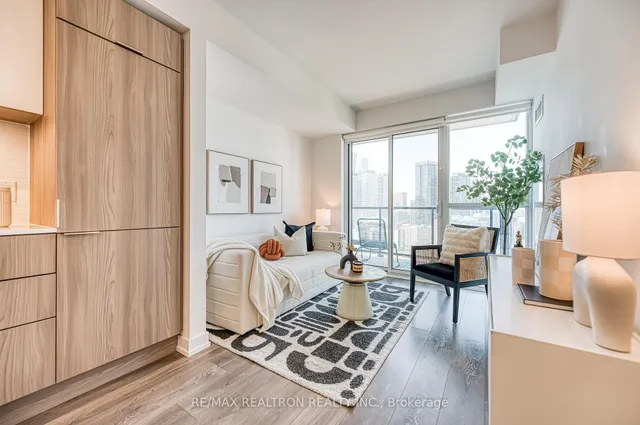 Additional image 2 of 159 Wellesley St Unit 2210