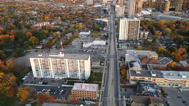 Additional image 4 of 824 King St