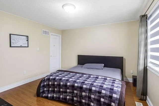 Additional image 32 of 4 ChalkFarm Cres