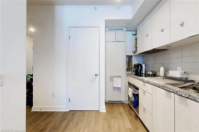 Additional image 8 of 125 Blue Jays Way Unit 2907