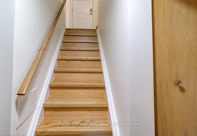 Additional image 31 of 6 Lilacside Dr