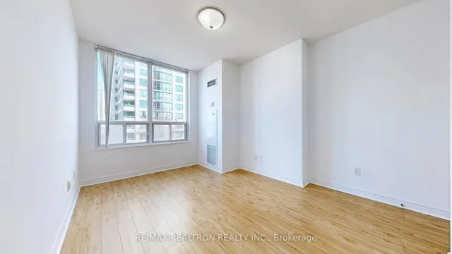 Additional image 22 of 28 Empress Ave Unit 505