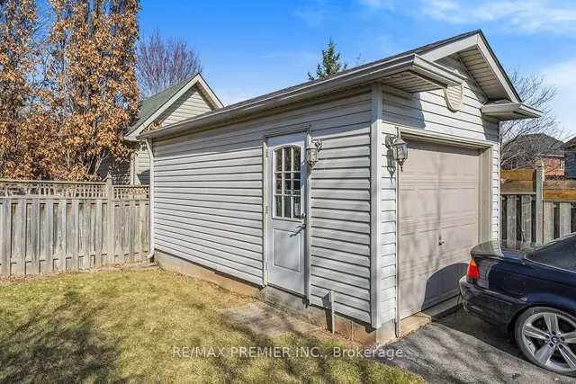 Additional image 38 of 2595 Blackcombe Cres