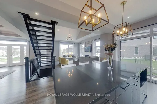 Additional image 20 of 69 Eaglecrest St