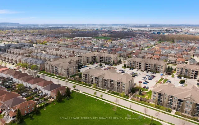 Additional image 33 of 1340 Main St Unit 202