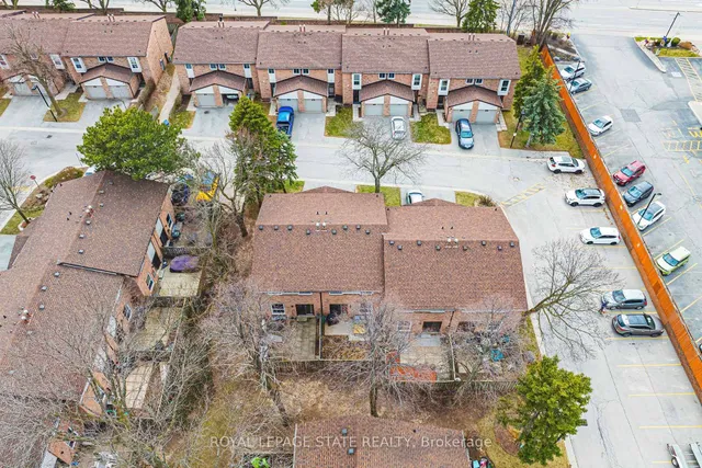 Additional image 40 of 660 Oxford Rd Unit 17