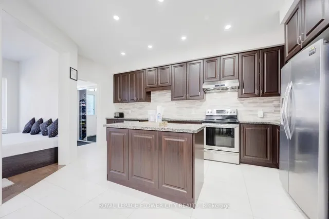 Additional image 16 of 79 Yellowknife Rd