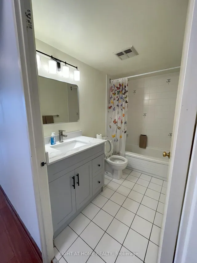 Additional image 23 of 350 Alton Towers Circ Unit 311