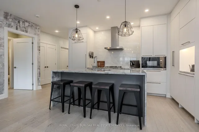 Additional image 18 of 1441 Elgin St Unit 302