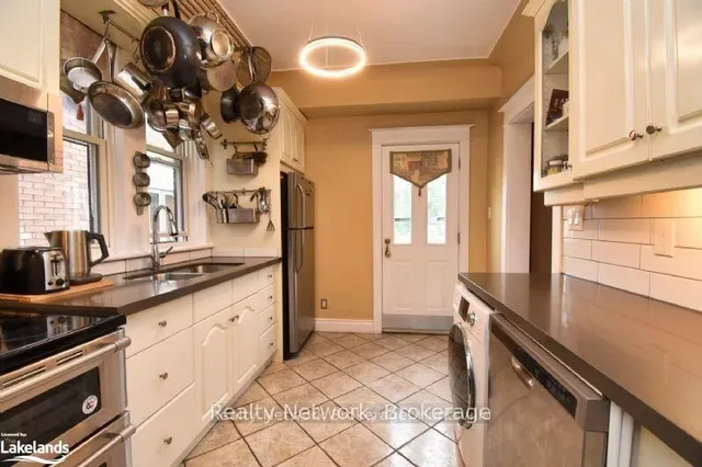 Additional image 18 of 522 ABERDEEN Ave