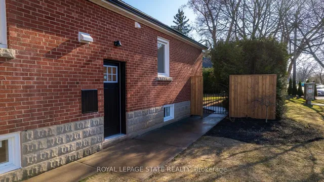 Additional image 41 of 869 Garth St