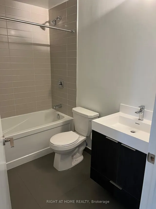 Additional image 9 of 3100 Keele St Unit 218