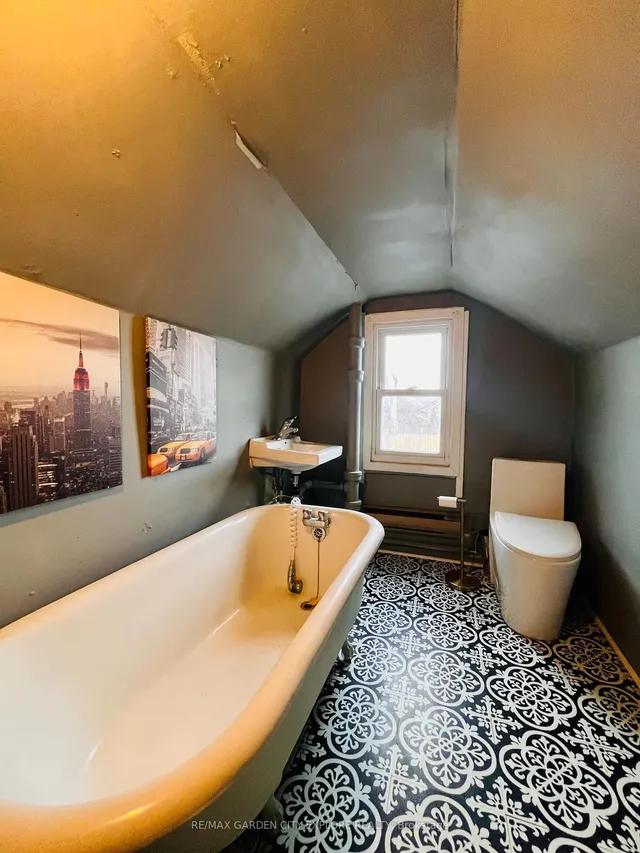 Additional image 9 of 515 Rennie St