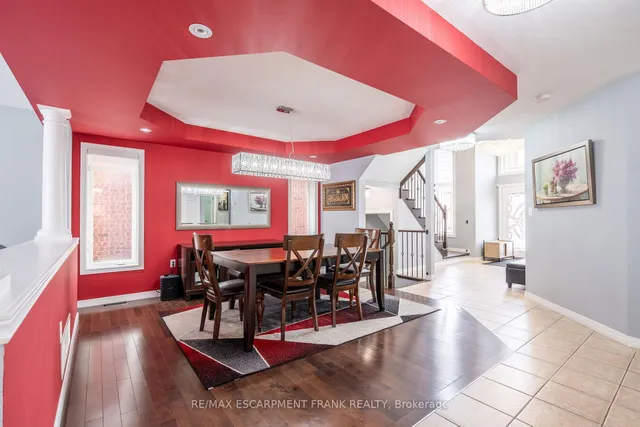 Additional image 7 of 36 Showcase Dr