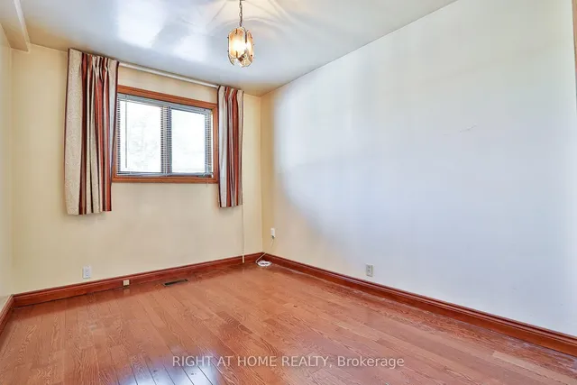 Additional image 11 of 8 Edison Circ