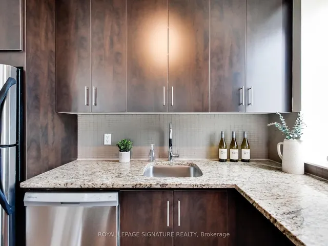 Additional image 16 of 116 George St Unit 905