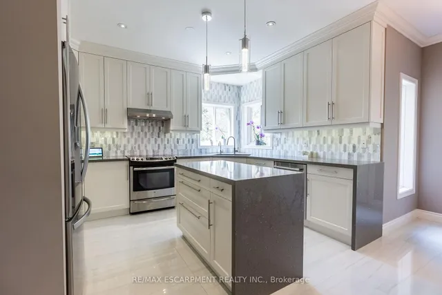 Additional image 10 of 58 ANDERSON Crt