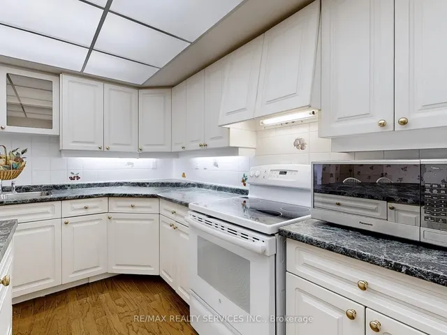 Additional image 23 of 330 Mill St Unit 902