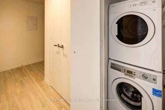 Additional image 4 of 1 Bloor St Unit 3810