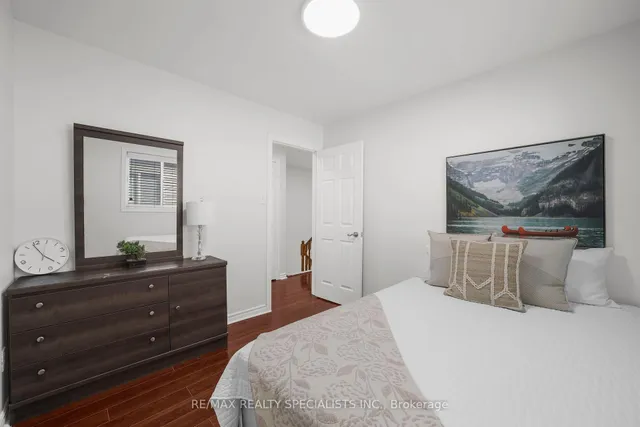 Additional image 19 of 51 Rain Lily Lane