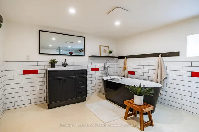 Additional image 32 of 122 Lake Avenue Dr