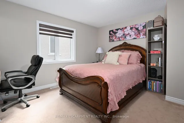 Additional image 34 of 71 Chaumont Dr