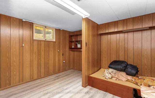 Additional image 27 of 67 Sutherland Ave