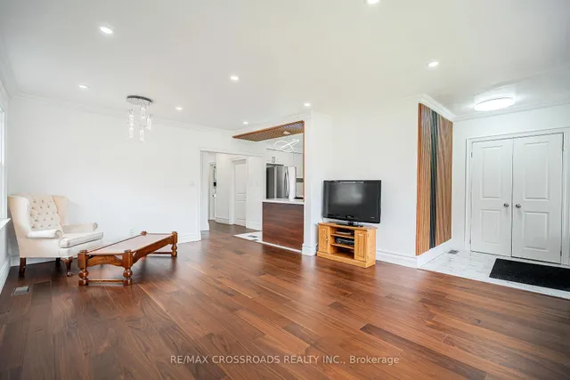 Additional image 10 of 52 Slan Ave