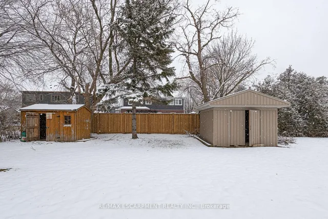 Additional image 41 of 18 MILES St