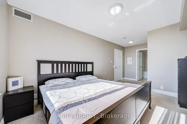 Additional image 17 of 80 Harrison Garden Blvd Unit 1318