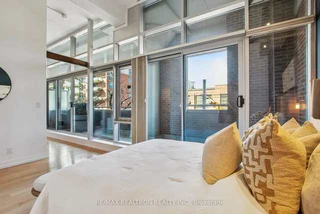 Additional image 24 of 233 Carlaw Ave Unit 205