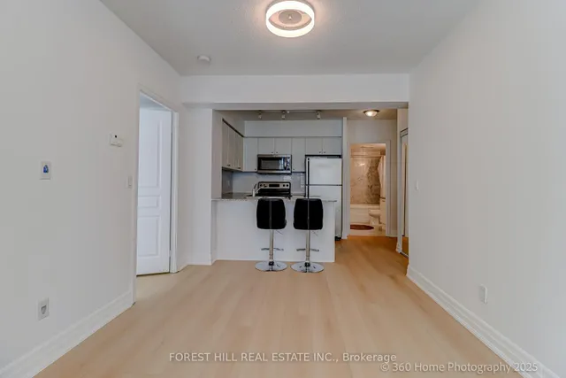 Additional image 9 of 8 Scollard St Unit 302