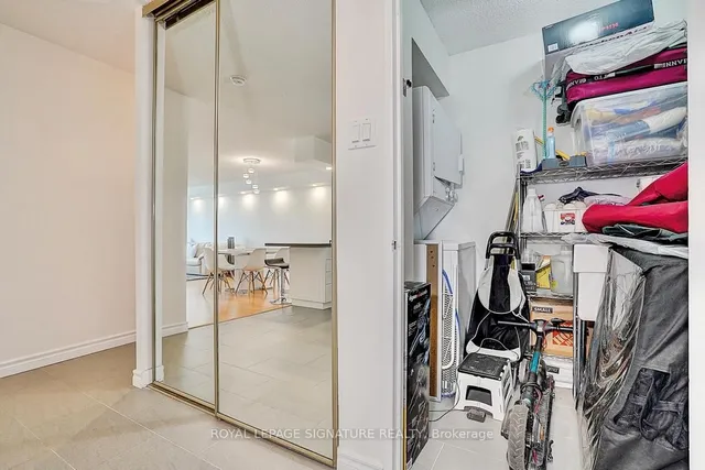 Additional image 3 of 45 Carlton St Unit 1209