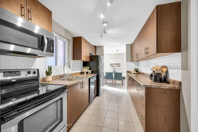 Additional image 15 of 161 RAY St