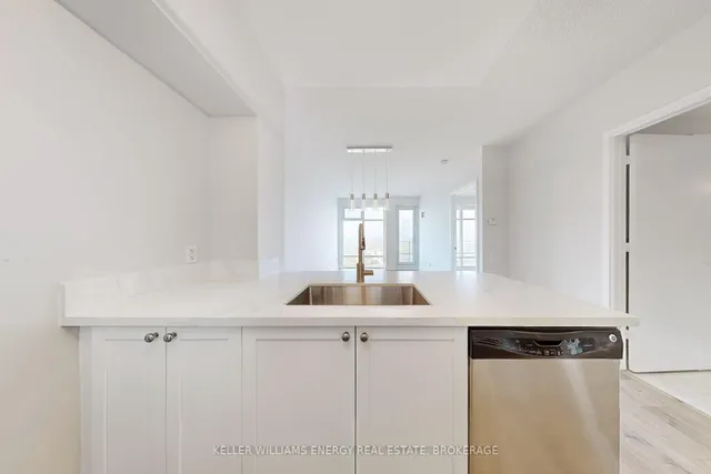 Additional image 14 of 2191 Yonge St Unit 3707