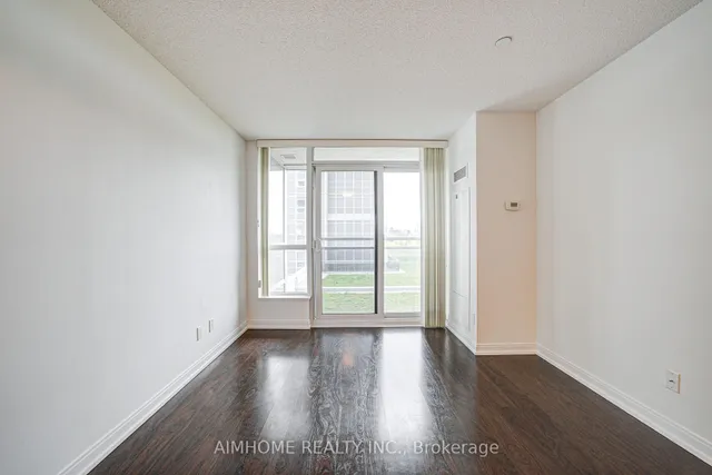 Additional image 18 of 255 Village Green Sq Unit 604