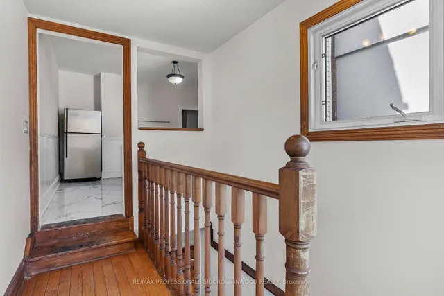 Additional image 28 of 39 Burnfield Ave