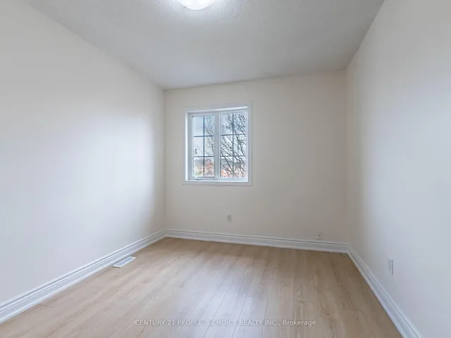 Additional image 27 of 32 Twin Pines Cres