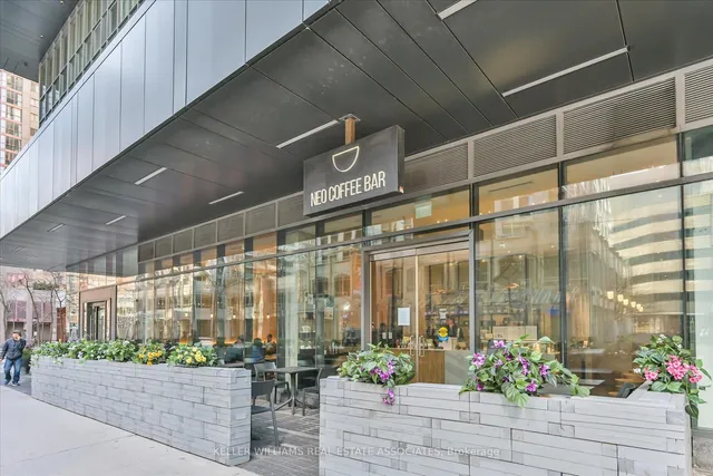 Additional image 35 of 770 Bay St Unit PH201