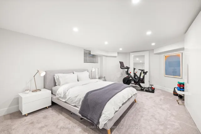 Additional image 36 of 215 Lonsmount Dr