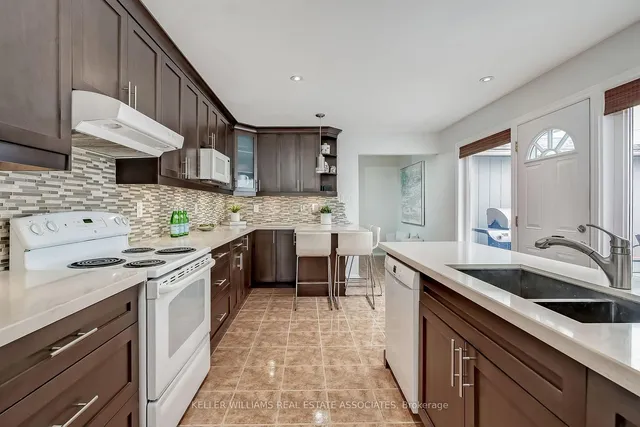 Additional image 8 of 6427 Dunray Crt