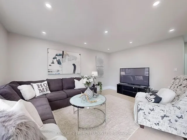 Additional image 12 of 652 Rayner Crt