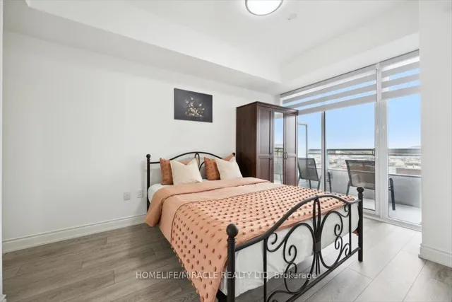 Additional image 14 of 1050 Main St Unit 819