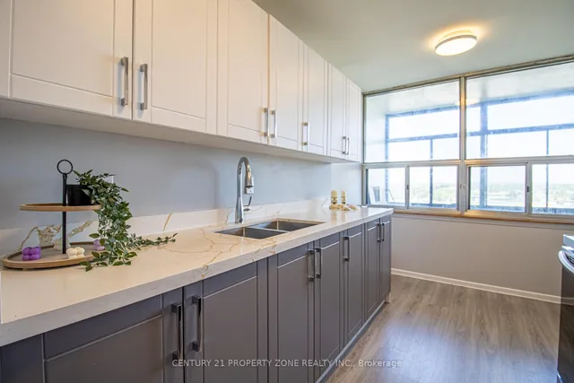 Additional image 5 of 25 Kensington Rd Unit 1612