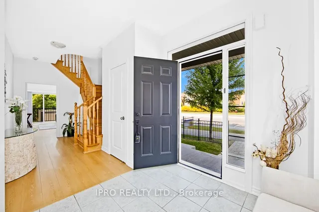 Additional image 5 of 2 Pomarine Way